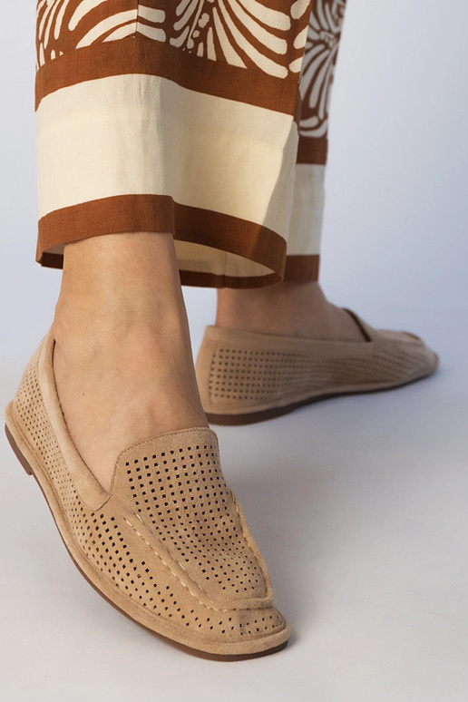 Kreemjas värvi avatud mokasiinid...