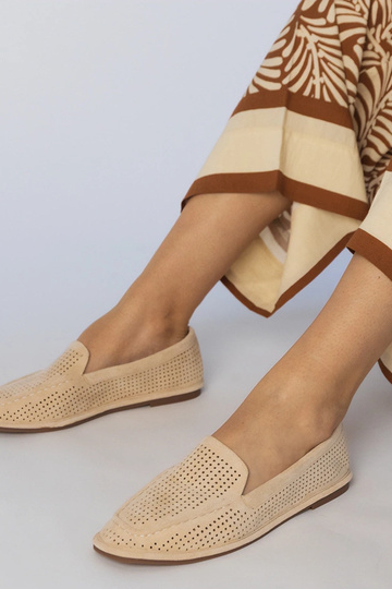 Karamelli värvi avatud...