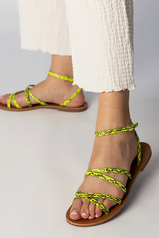 Kollased sandaalid lamedate...