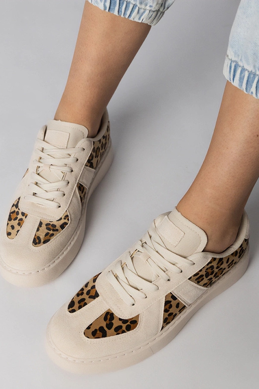 Liivakarva naiste spordijalatsid...