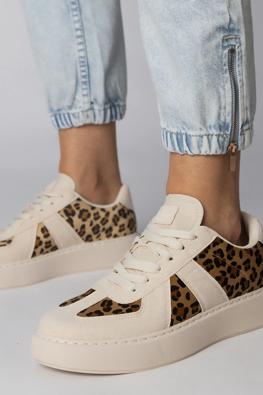 Liivakarva naiste spordijalatsid...