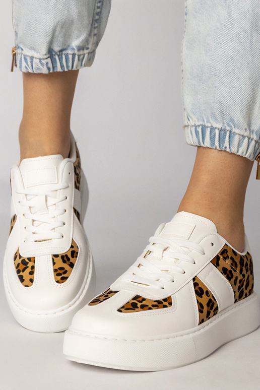 Valged panterimustriga naiste...