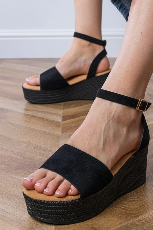 Mustad sandaalid platvormil ekokoest,...