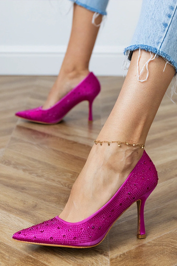 Roosad siidised sandaalid... 2