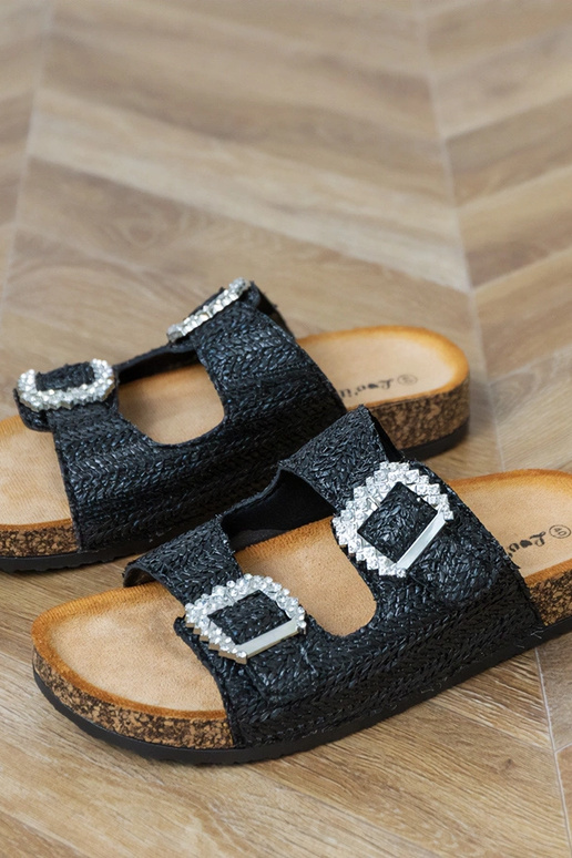 Mustad sussid korkpõhjal tsirkoonide... Mustad sussid korkpõhjal tsirkoonide...