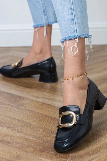 Mustad naiste poolsaapad... 2