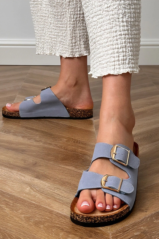 Sinised sussid pandlitega korkpõhjal...