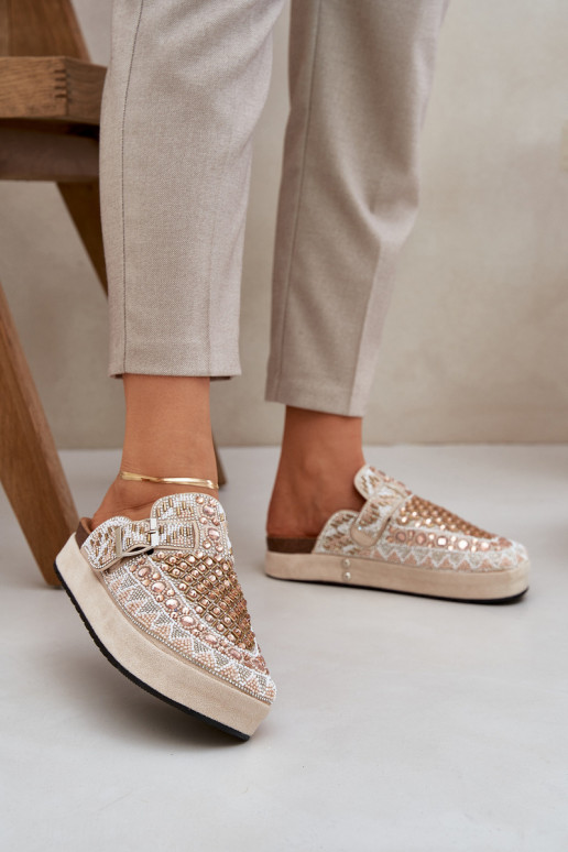 Kaunistustega Sussid platvormiga beeži värvi Terfitra