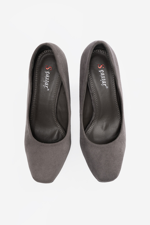 Hallid kõrged kontsad