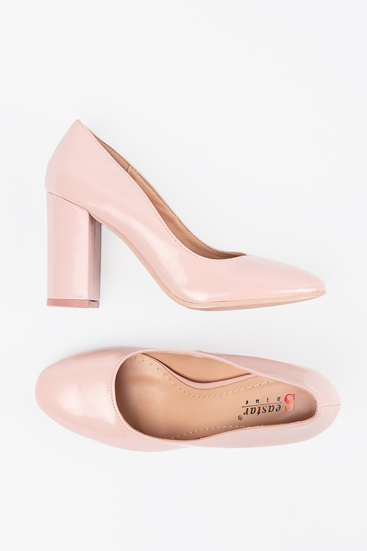 Roosa värvi lakitud kõrged kontsad