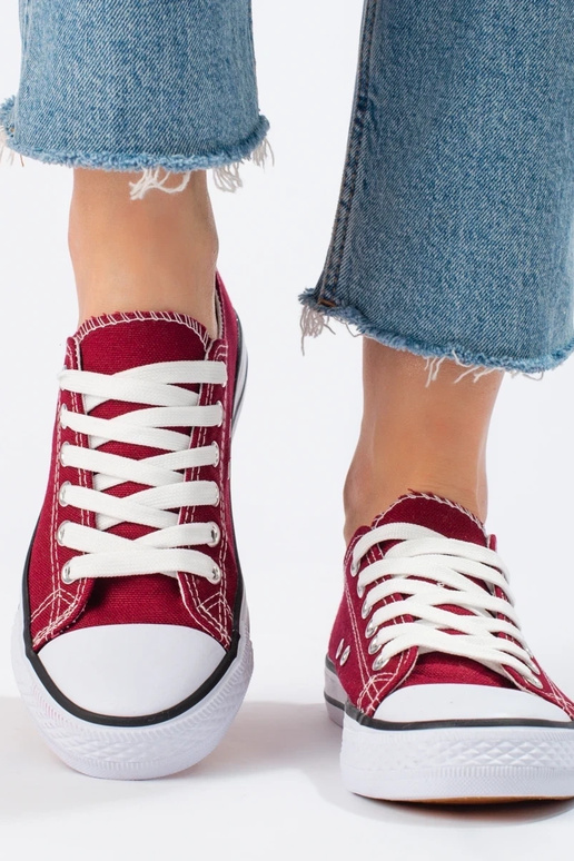 Klassikalise mudeli burgundi värvi...