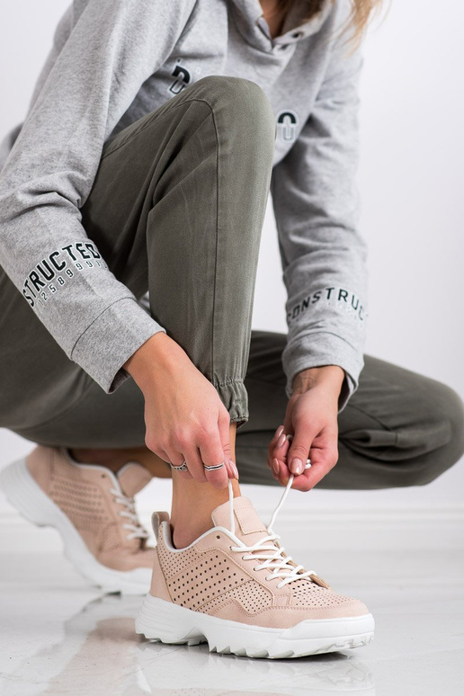 Tossud mudeli kingad Shelovet...