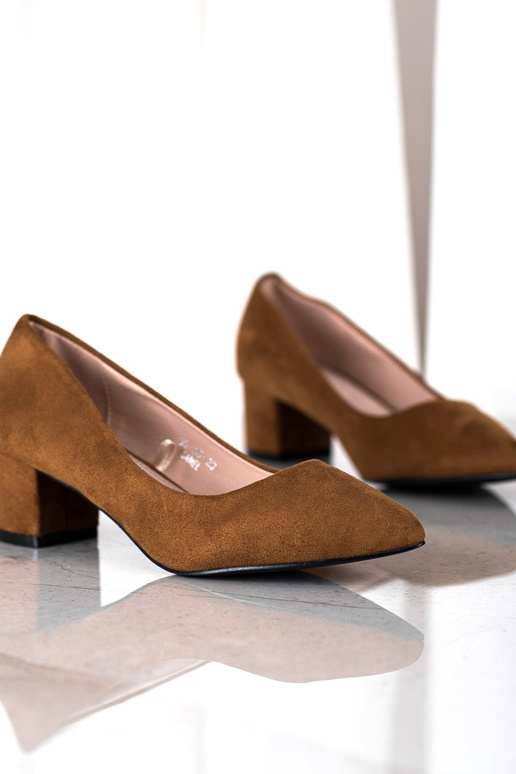 Pruunid terava ninaga kontsakingad