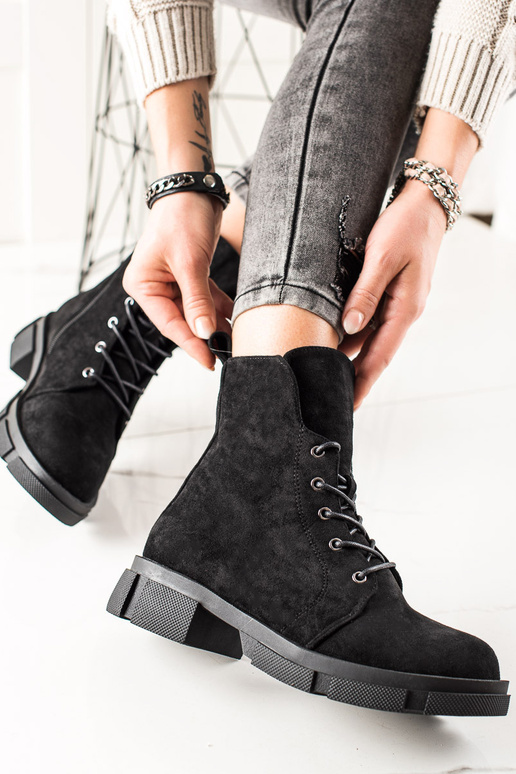 seemisnakhsed saapad