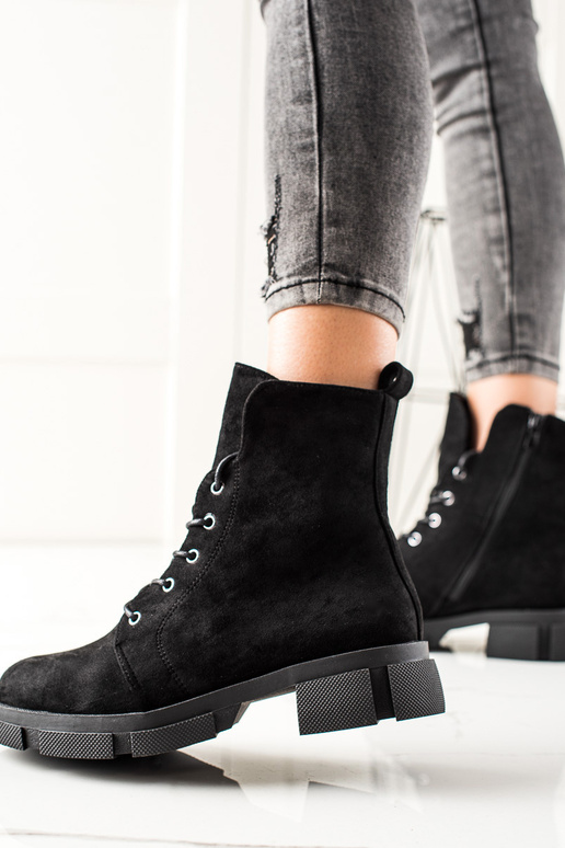 seemisnakhsed saapad