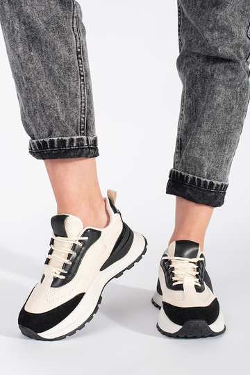 Mustad ja beežid naiste... 2