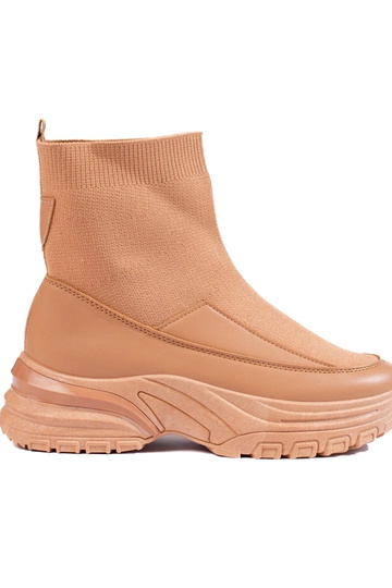 Sportliku stiiliga naiste...