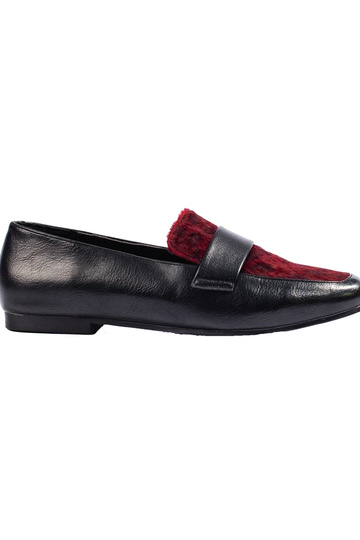 Naiste saapad karusnahaga...