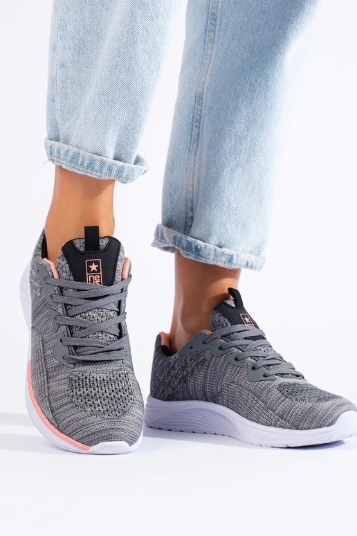 Kingad  Shelovet halli värvi