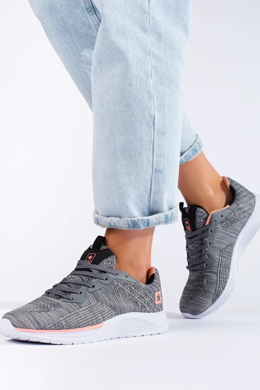 Kingad  Shelovet halli värvi