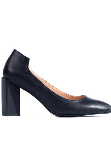 Shelovet poolsaapad  Mustad