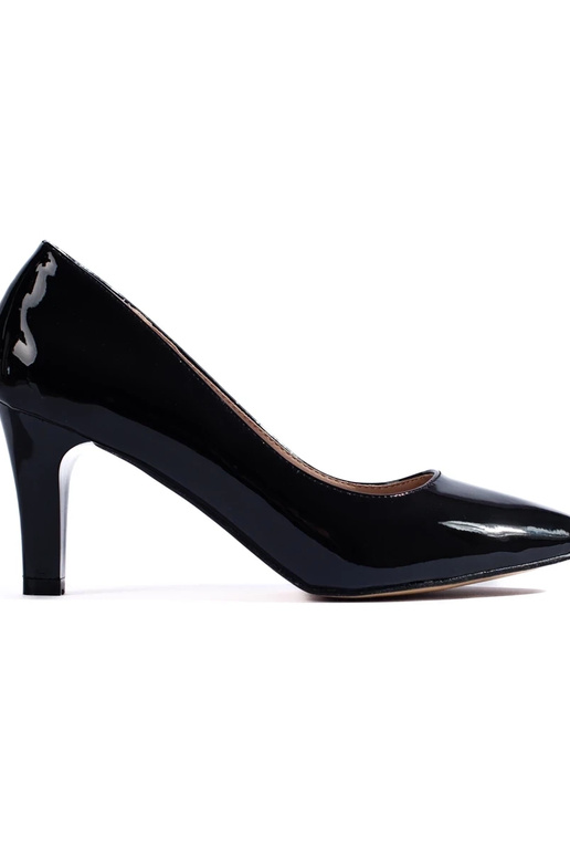 Igapäevased mustad Kingad