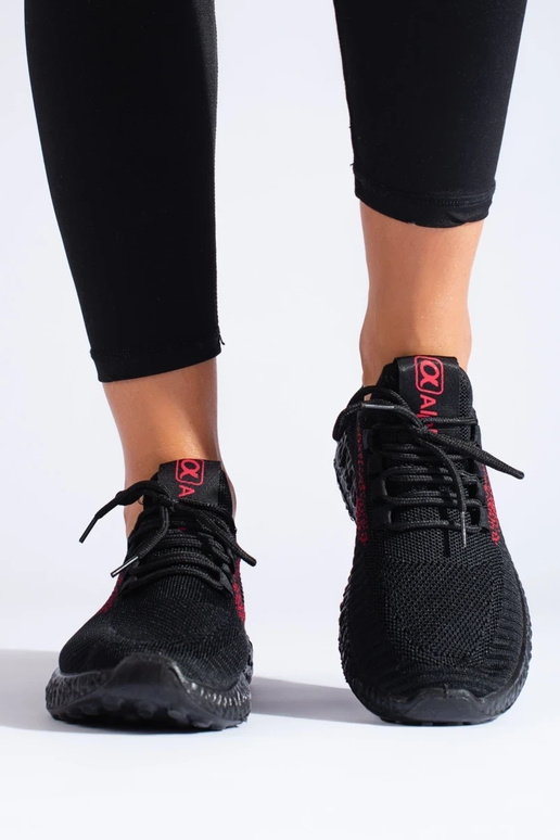 Spordistiilis kingad  Shelovet Mustad