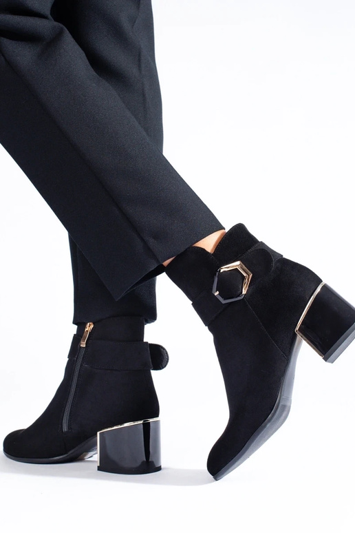 Elegantsed naiste saapad madalal... Elegantsed naiste saapad madalal...