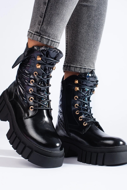 Pealiste saapad paksul tallal Msuud Pealiste saapad paksul tallal Msuud