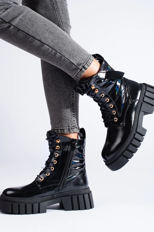 Pealiste saapad paksul tallal Msuud Pealiste saapad paksul tallal Msuud