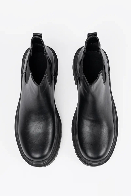 Mustad platvormsaapad naistele