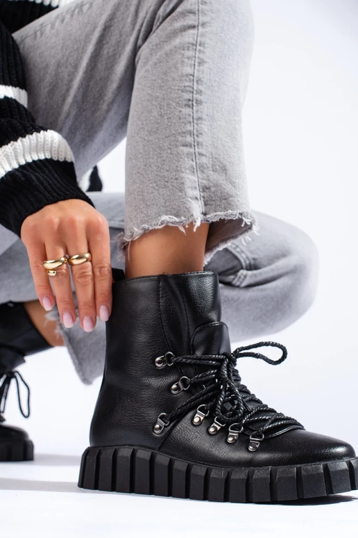 msuud isoleeritud naiste saapad...