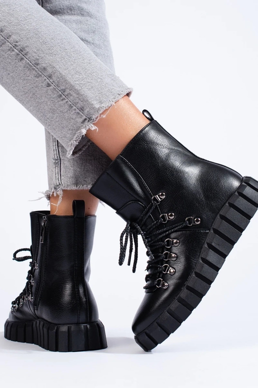 msuud isoleeritud naiste saapad...