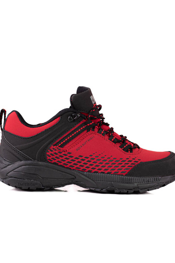 Punased matkasaapad paksul...