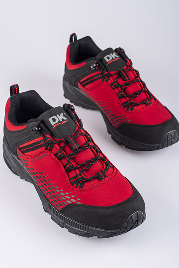 Punased meeste matkasaapad... 2