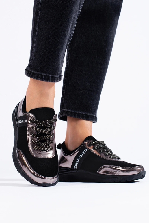 Spordistiilis kingad Shelovet halli... Spordistiilis kingad Shelovet halli...