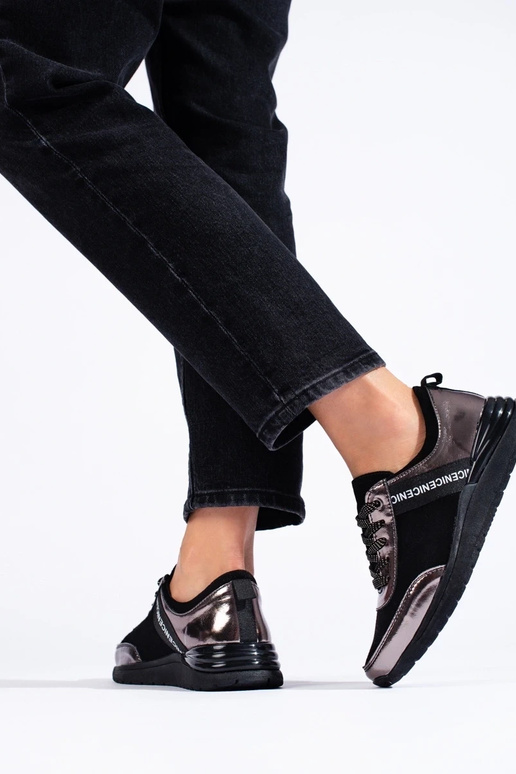 Spordistiilis kingad Shelovet halli... Spordistiilis kingad Shelovet halli...