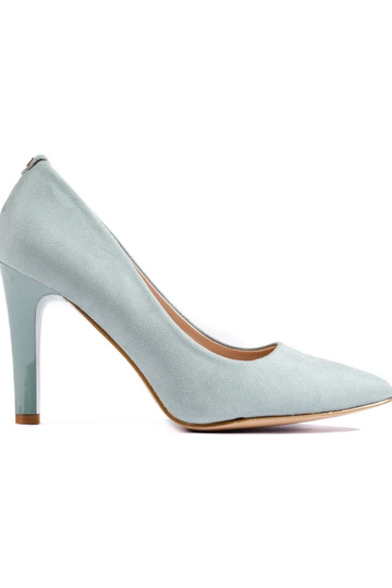 Kõrge kontsaga kingad...