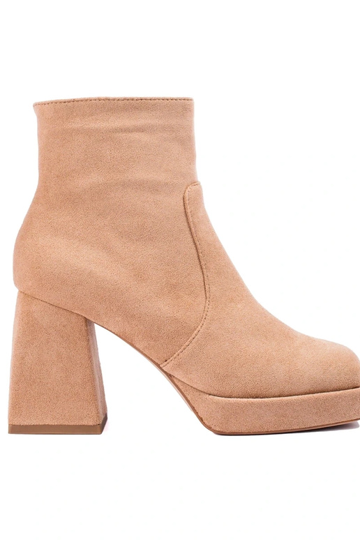 Pealiste poolsaapad laiale vardale... Pealiste poolsaapad laiale vardale...