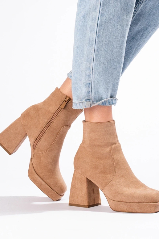 Pealiste poolsaapad laiale vardale... Pealiste poolsaapad laiale vardale...