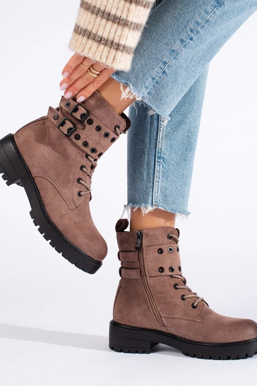 nööritavad tumebeeži värvi naiste... nööritavad tumebeeži värvi naiste...