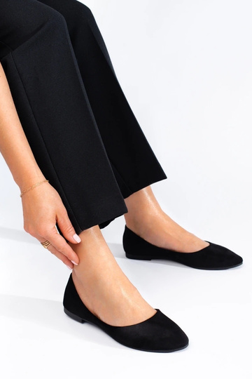 baleriinad  Shelovet Mustad 2