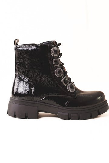 nööritavad lumesaapad...