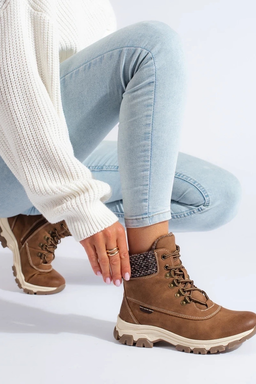 pruunid värvi naiste kingad platvormiga