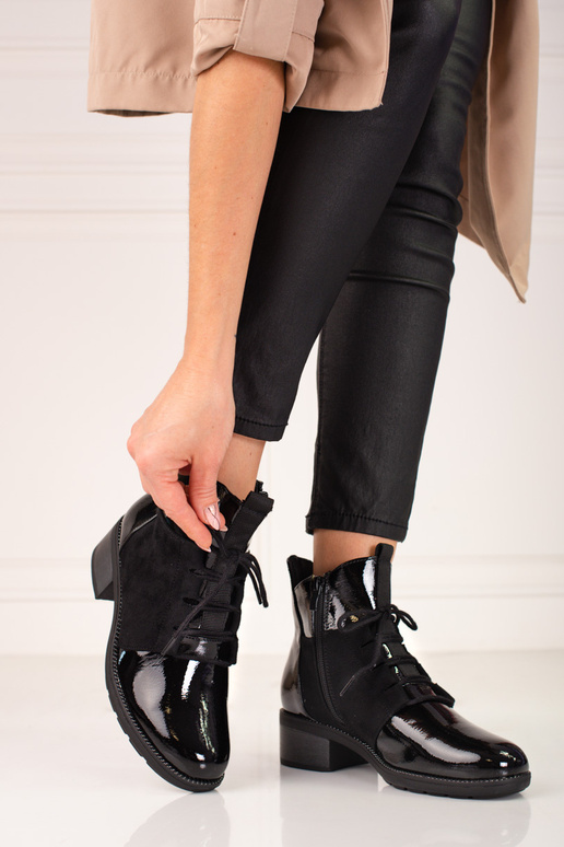 Elegantse stiili mustad lakitud...