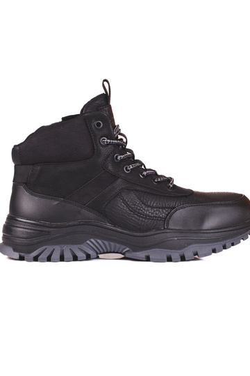 Meeste kingad karvaga, must