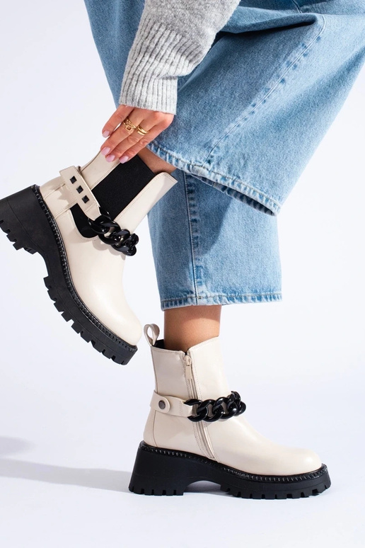 Pealiste saapad koos ketiga beeži värvi Pealiste saapad koos ketiga beeži värvi