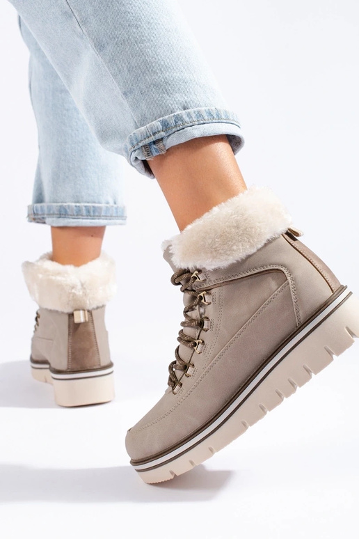 saapad naiste omad platvormiga beeži...