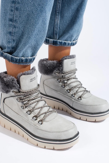 saapad naiste omad... 2