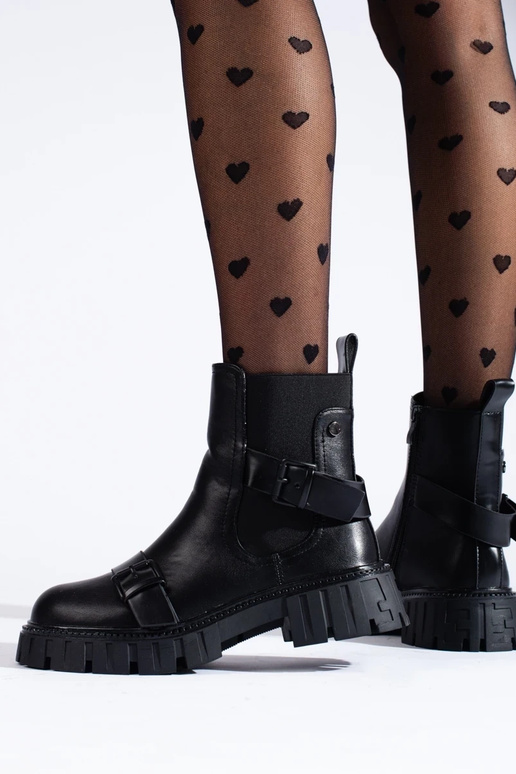 Pealiste saapad platvormiga Msuud Pealiste saapad platvormiga Msuud